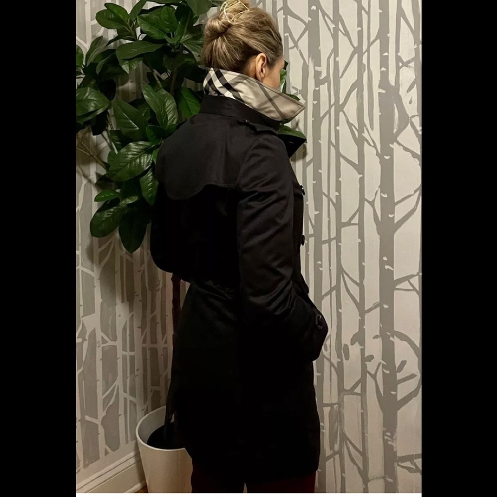 Burberry Harbourne Black Iconic Trench US 10